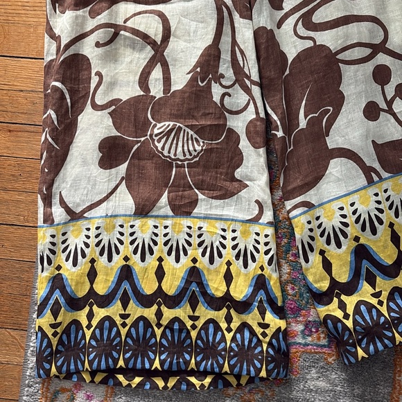 Elie Tahari Pants - Elie Tahari Brown and Cream Floral Pants